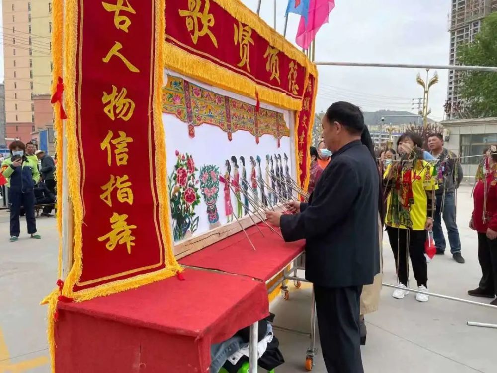 新澳門王中王期期中，揭秘彩票背后的秘密與策略，揭秘新澳門王中王彩票背后的秘密與策略，期期中探秘彩票世界