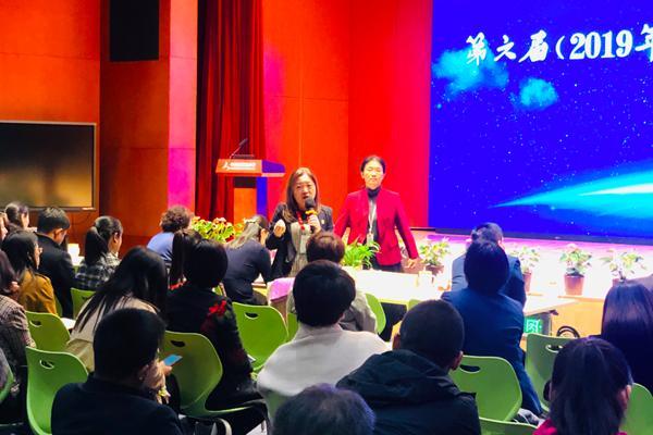 芳草地免費(fèi)資料論壇，共享知識(shí)的海洋，芳草地免費(fèi)資料論壇，知識(shí)的海洋共享平臺(tái)