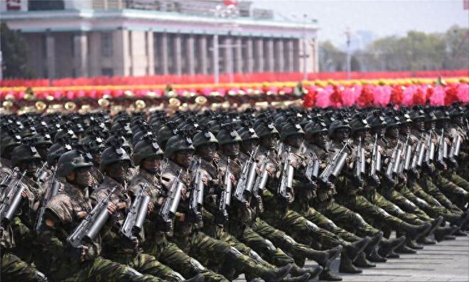 閱兵式的重要性，彰顯國(guó)威、凝聚民心與展示軍事力量，閱兵式的意義，彰顯國(guó)威、凝聚民心與展示軍事力量風(fēng)采