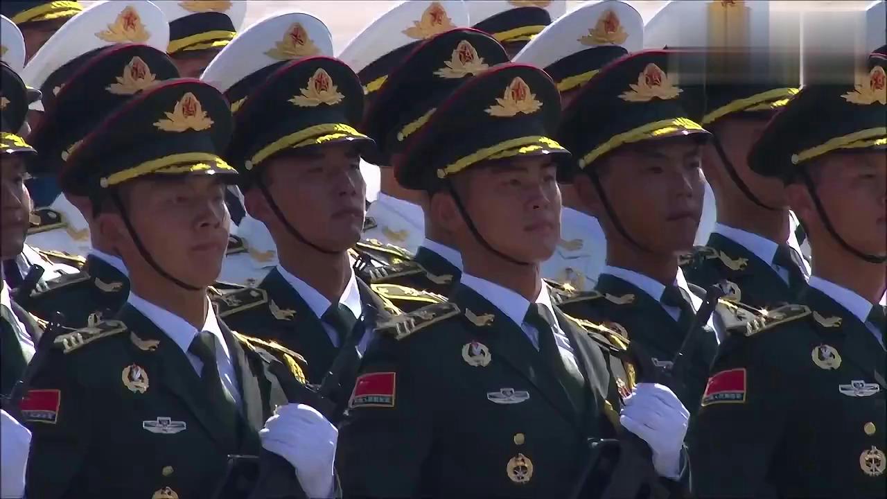 三軍儀仗隊(duì)霸氣視頻，展現(xiàn)雄壯軍威與卓越風(fēng)采，三軍儀仗隊(duì)雄壯風(fēng)采霸氣展現(xiàn)視頻，彰顯卓越軍威與風(fēng)采