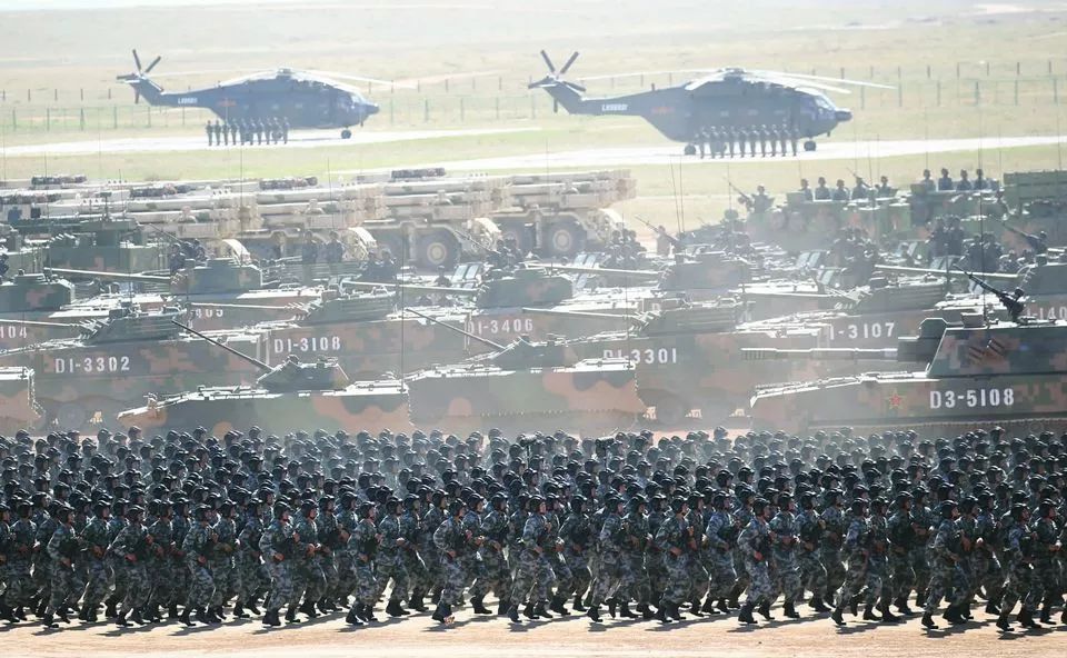 建軍90周年閱兵儀式，回顧輝煌歷程，展望嶄新未來，建軍90周年閱兵儀式，回顧輝煌歷程，展望嶄新未來，彰顯軍威國(guó)威的力量展示