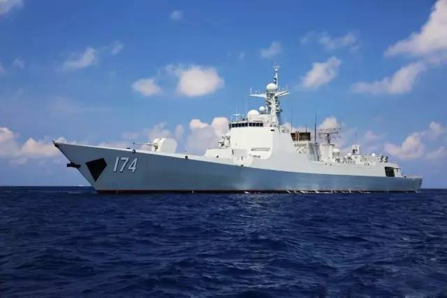 鄭州艦的服役地點(diǎn)，榮耀與擔(dān)當(dāng)?shù)囊娮C，鄭州艦榮耀見證，服役地點(diǎn)與擔(dān)當(dāng)?shù)臉s耀