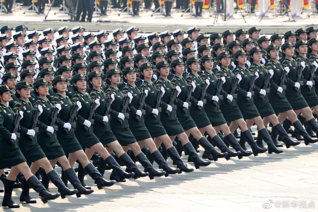 國慶閱兵女兵方隊視頻，展現(xiàn)新時代巾幗英雄風(fēng)采，國慶閱兵女兵方隊視頻，展現(xiàn)新時代巾幗英雄風(fēng)采閃耀閱兵場