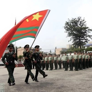 武警部隊(duì)軍旗，榮耀的象征與力量的體現(xiàn)，武警部隊(duì)軍旗，榮耀與力量的象征