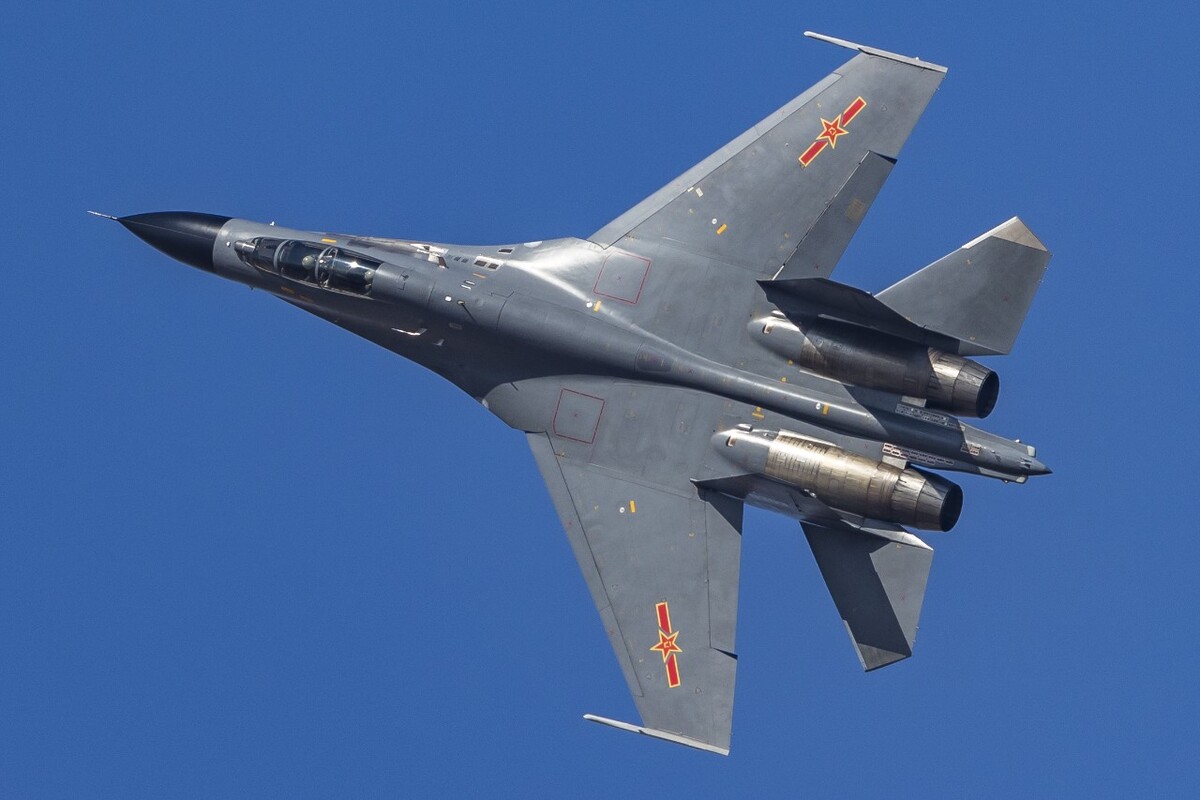 殲-11戰(zhàn)斗機(jī)深度解析資料，殲-11戰(zhàn)斗機(jī)深度解析與性能探討