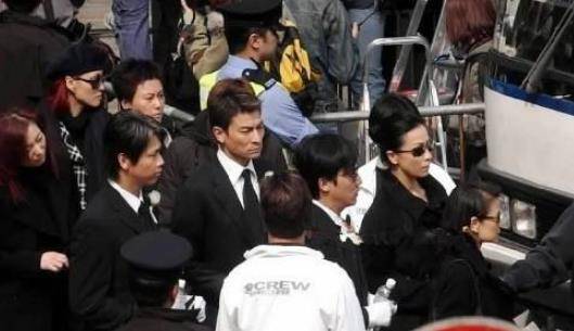 畢福劍追悼會過程回顧，緬懷巨星，致敬傳奇人生，畢福劍追悼會回顧，緬懷巨星，致敬傳奇人生